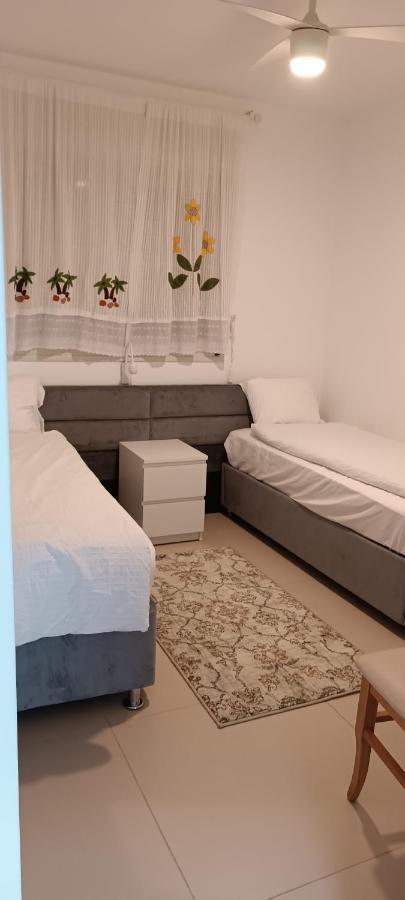 עכו דירה חדשה ליד הים- Akko-Brand New Apartment Bagian luar foto